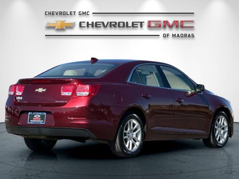 Used 2015 Chevrolet Malibu LT w/ Power Convenience Package FWD image 3