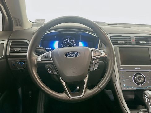 Used 2015 Ford Fusion Energi Titanium image 18