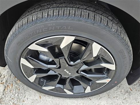 New 2025 Kia Sorento SX image 15