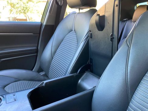 Used 2019 Toyota Camry SE w/ Audio Package FWD image 58