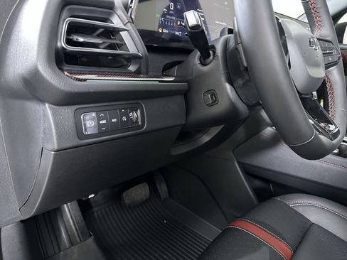 New 2026 Chevrolet Traverse RS w/ LPO, Floor Liner Package AWD/4WD image 18