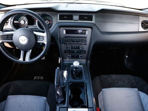 Used 2014 Ford Mustang GT image 20