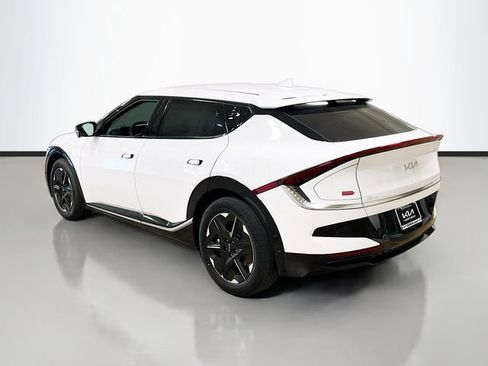 New 2025 Kia EV6 Wind image 5
