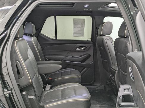 Used 2023 Chevrolet Traverse Premier w/ Redline Edition image 24