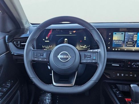 New 2026 Nissan Kicks SR FWD image 18