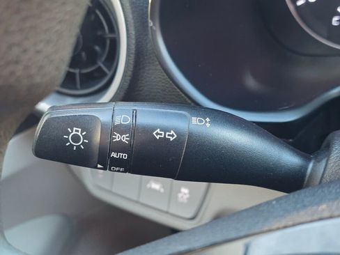 Used 2019 Kia Forte LXS FWD image 27