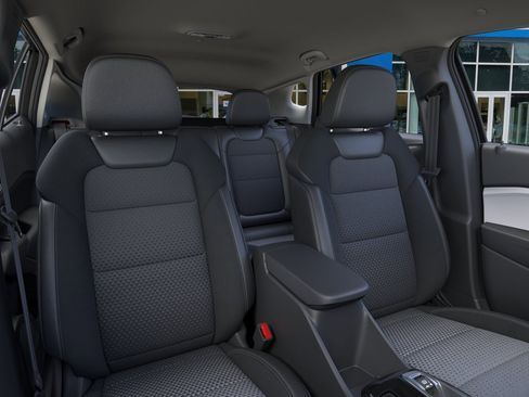 New 2026 Chevrolet Trax LT FWD image 18