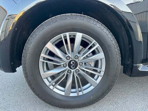 Used 2019 INFINITI QX80 Luxe w/ Proassist Package image 16