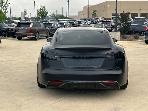 Used 2021 Tesla Model S Plaid image 10