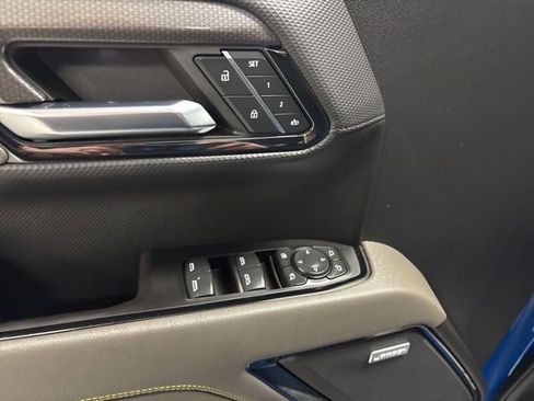Used 2024 Chevrolet Silverado 1500 ZR2 w/ Technology Package image 33