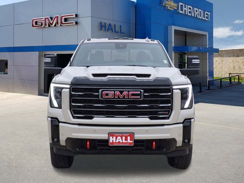 New 2026 GMC Sierra 2500 AT4 w/ AT4 Premium Plus Package image 2