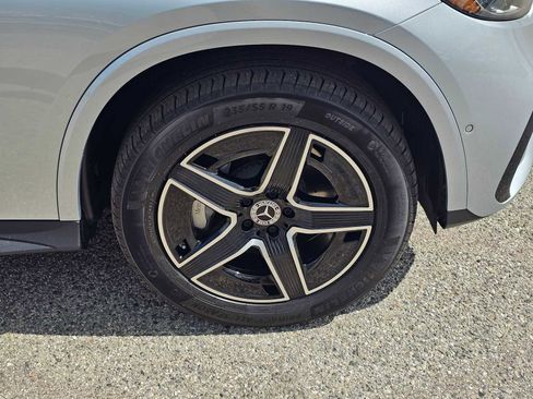 Used 2026 Mercedes-Benz GLC 300 image 9