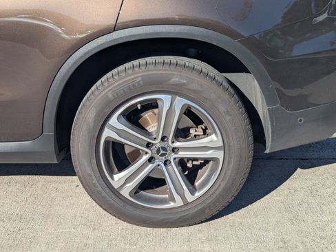 Used 2018 Mercedes-Benz GLC 300 image 6