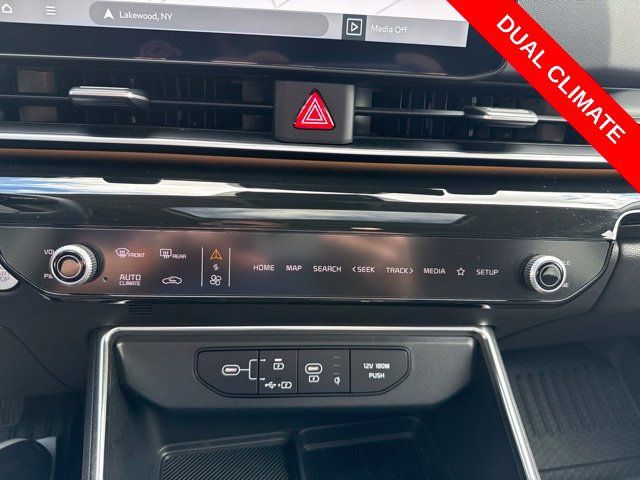 Used 2026 Kia Carnival SX Prestige FWD image 12
