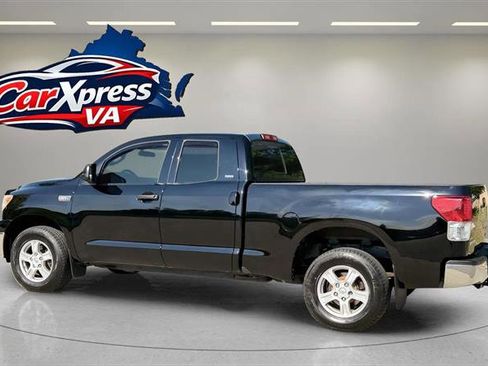 Used 2011 Toyota Tundra 4x4 Double Cab w/ SR5 Pkg image 4