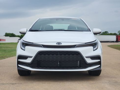 New 2026 Toyota Corolla SE image 6