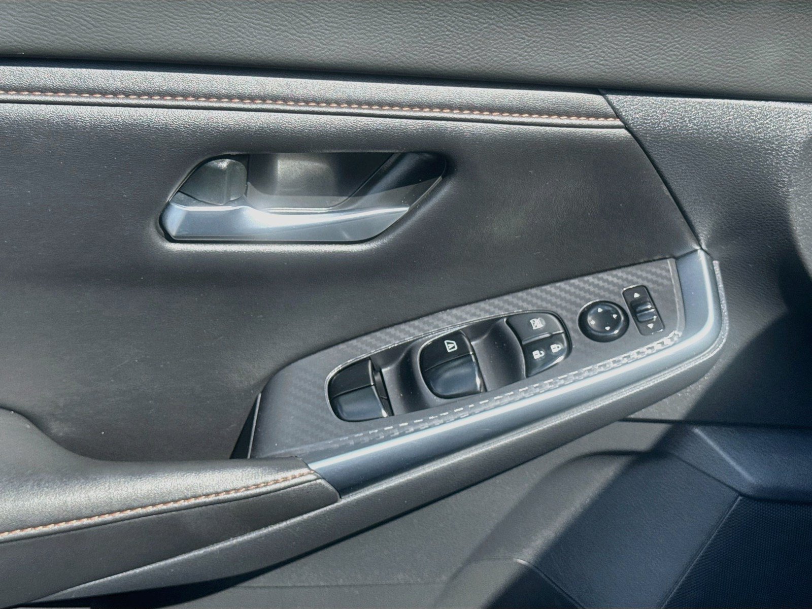 Used 2022 Nissan Sentra SR w/ Electronics Package FWD image 17