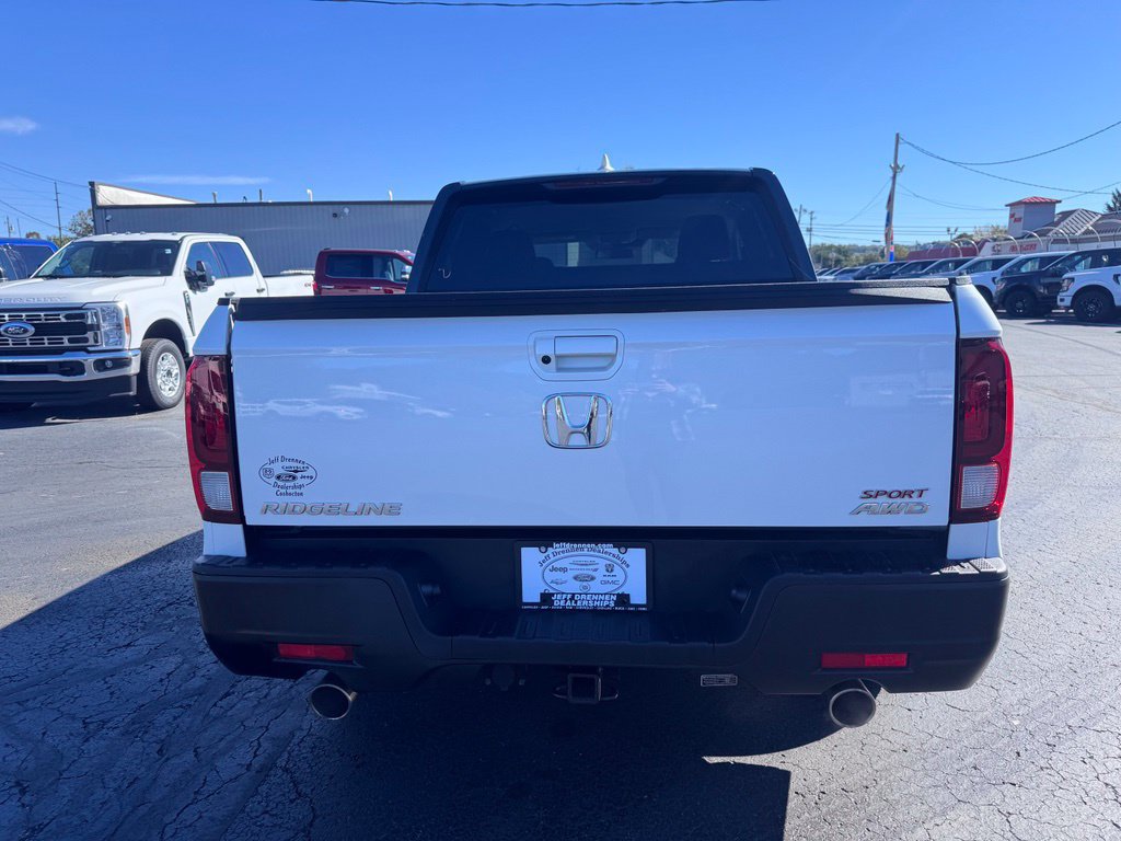 Used 2023 Honda Ridgeline Sport image 6