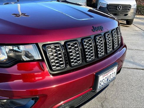 Used 2020 Jeep Grand Cherokee Altitude image 28