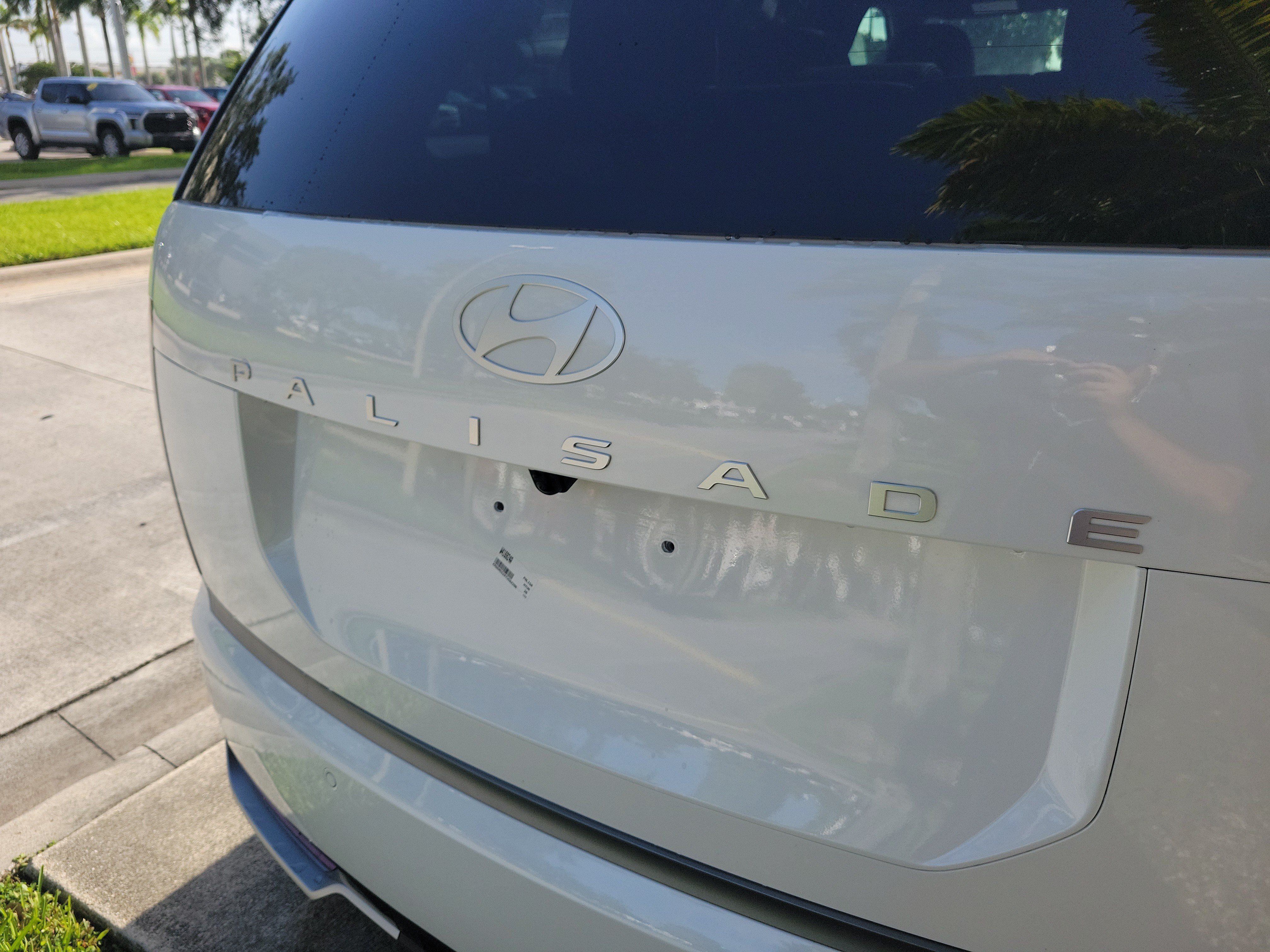Used 2026 Hyundai Palisade Calligraphy FWD image 9