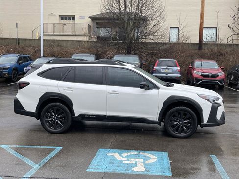 Used 2023 Subaru Outback Onyx Edition image 6