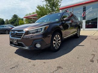 Used 2019 Subaru Outback 3.6R Touring AWD/4WD video 1