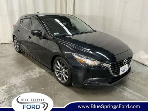 Used 2018 MAZDA MAZDA3 Touring image 1