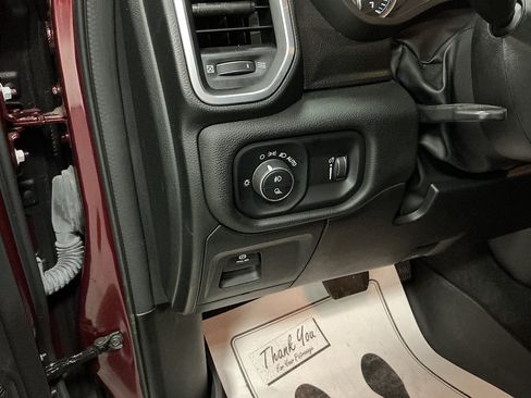 Used 2024 RAM 1500 Big Horn AWD/4WD image 11