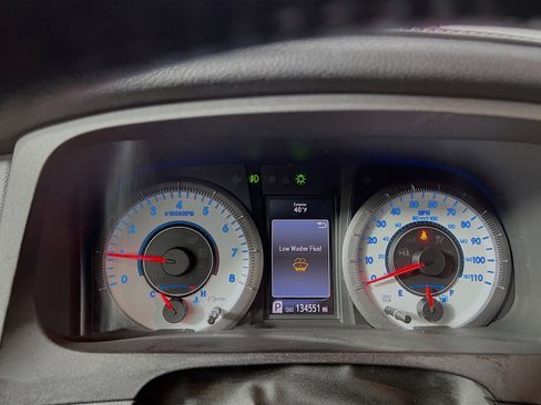 Used 2015 Toyota Sienna SE w/ SE Preferred Package image 21