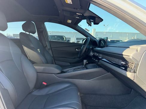 Used 2025 Honda Accord Sport image 18