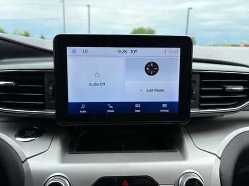 Used 2022 Ford Explorer XLT w/ Equipment Group 202A AWD/4WD image 28