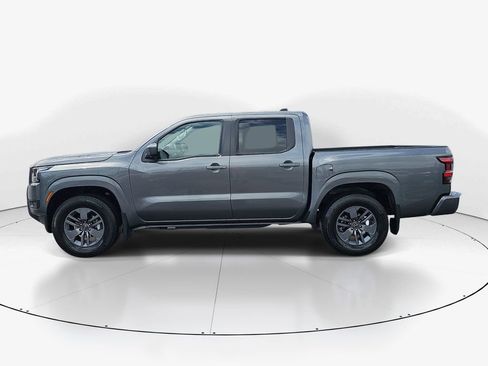 Used 2025 Nissan Frontier SV RWD image 10