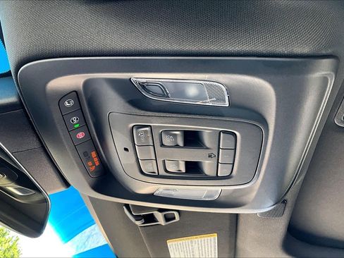 Used 2025 Cadillac CT4 V RWD image 32