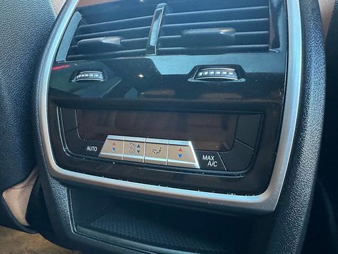 Used 2019 BMW X5 xDrive40i w/ Convenience Package image 33