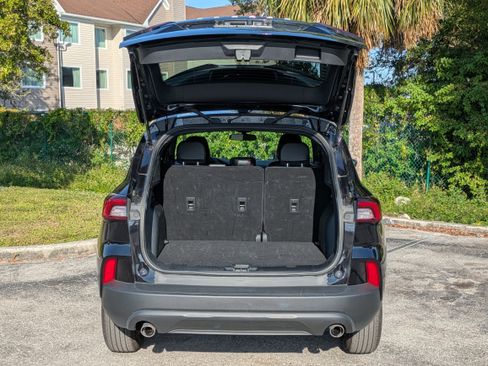 Used 2025 Ford Escape ST-Line image 13