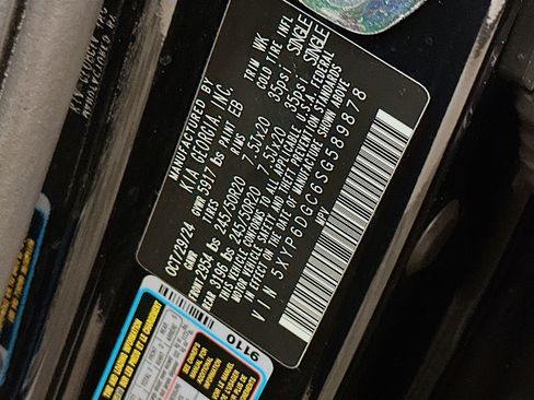 Used 2025 Kia Telluride S image 12