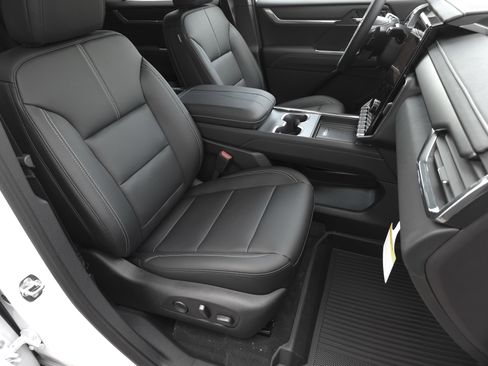 New 2026 GMC Acadia Elevation w/ Elevation Premium Package FWD image 36