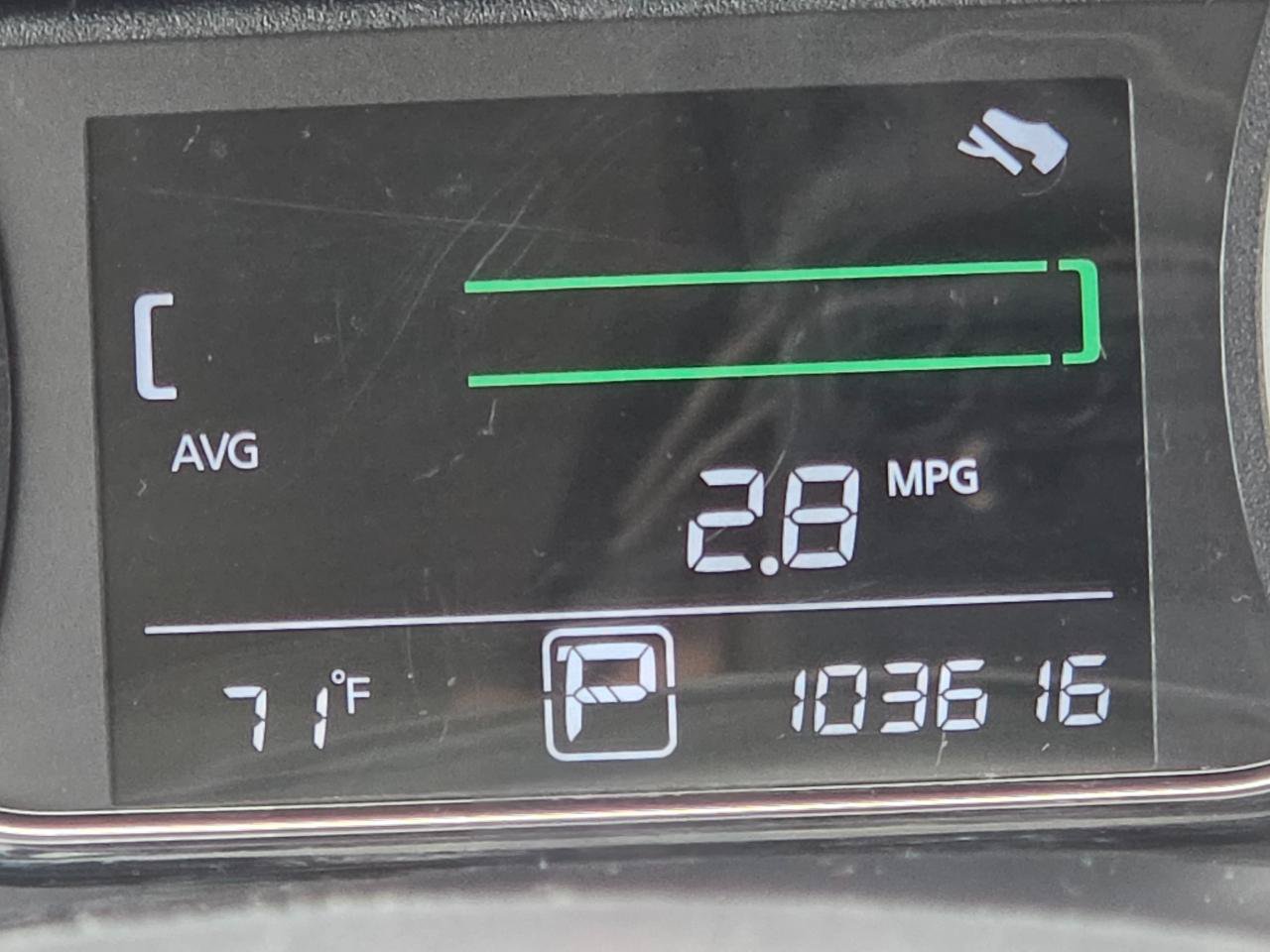 Used 2015 Nissan Sentra SR w/ SR Premium Package FWD image 25