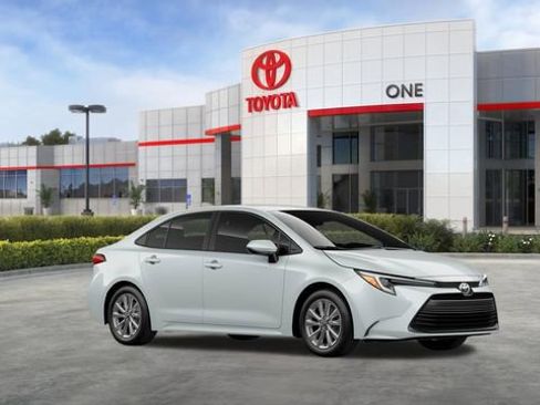 New 2026 Toyota Corolla LE FWD image 17