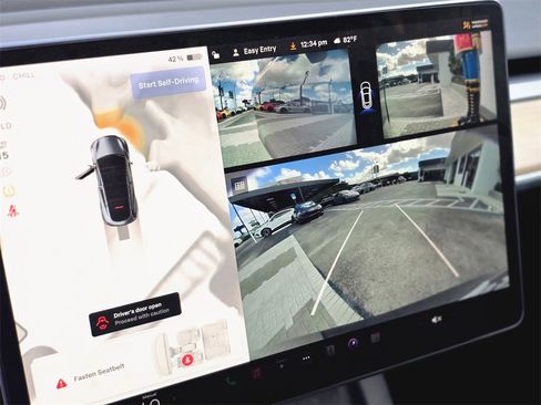 Used 2023 Tesla Model Y Long Range image 21