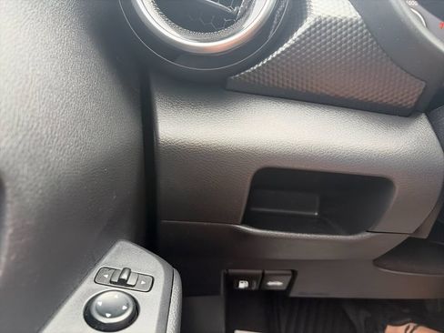 Used 2024 Nissan Kicks SV FWD image 31