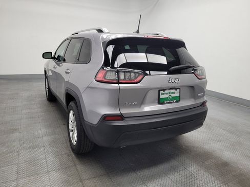 Used 2020 Jeep Cherokee Latitude AWD/4WD image 6