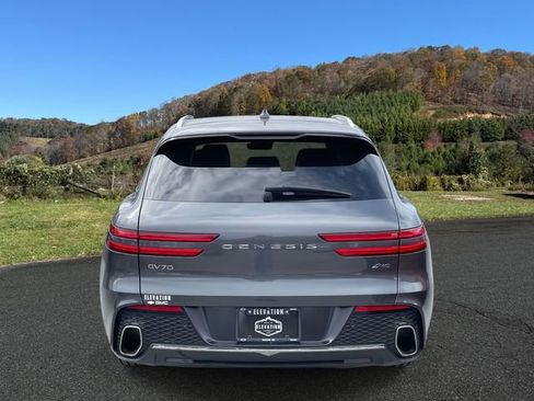 Used 2023 Genesis GV70 2.5T w/ Select Package image 6