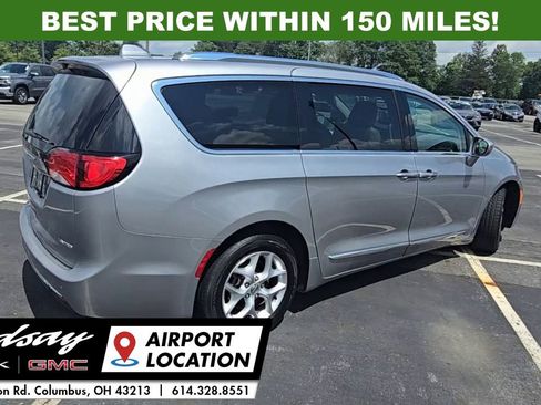 Used 2020 Chrysler Pacifica Limited image 8