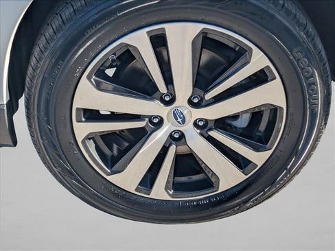 Used 2019 Subaru Outback 2.5i Limited AWD/4WD image 25