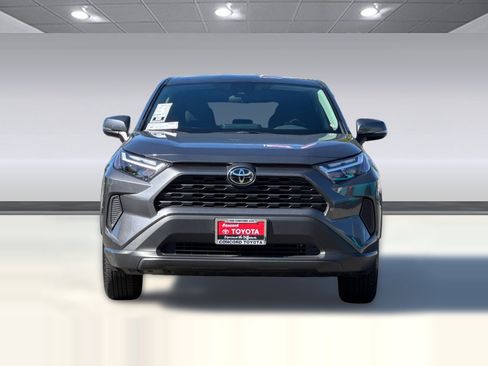 Used 2025 Toyota RAV4 LE AWD/4WD image 6