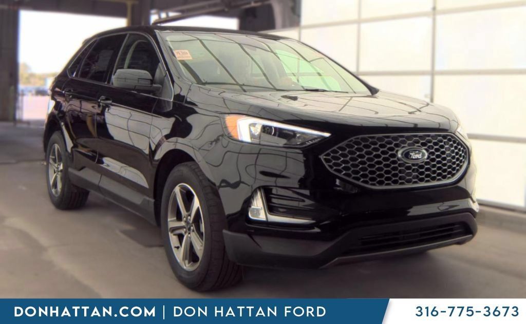 Used 2024 Ford Edge SEL w/ Convenience Package AWD/4WD image 2
