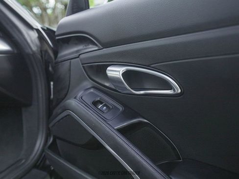 Used 2017 Porsche 911 Carrera S image 28