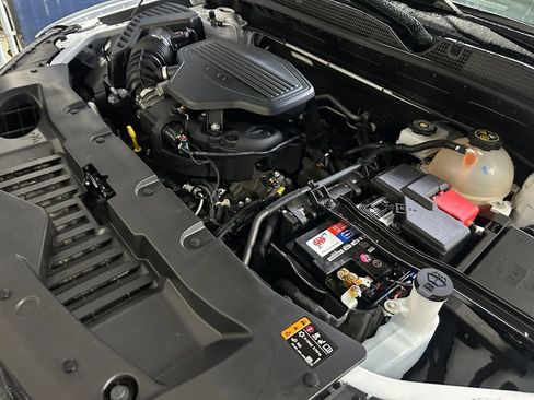 Used 2023 Chevrolet Blazer RS FWD image 31