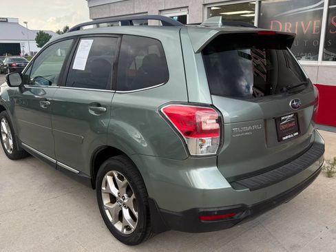 Used 2017 Subaru Forester 2.5i Touring AWD/4WD image 4